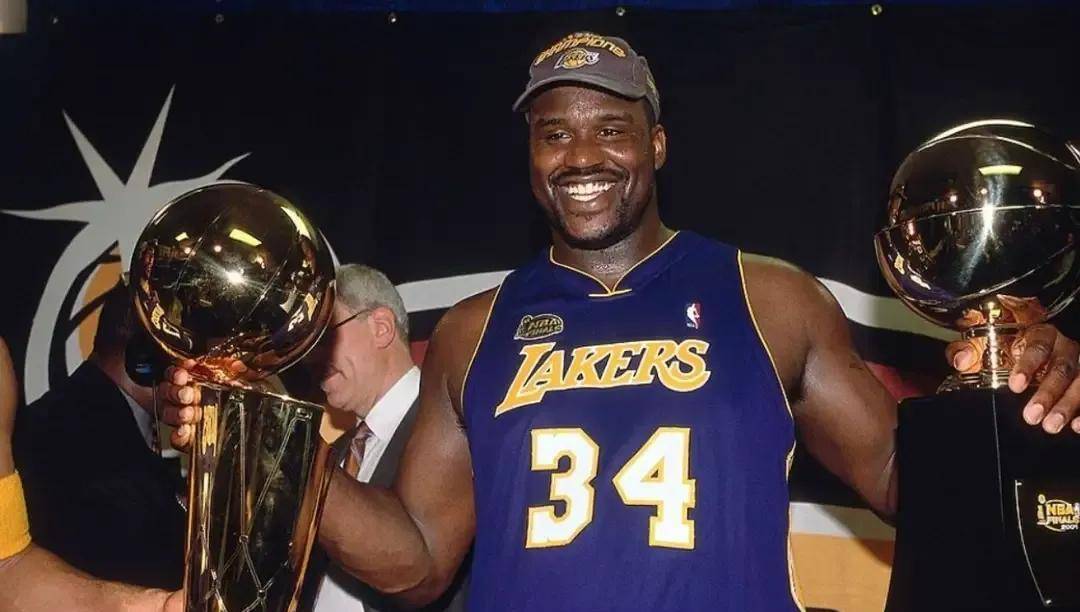 NBA第五大中锋,传奇与荣耀的交织 NBA第五大中锋,传奇与荣耀的交织